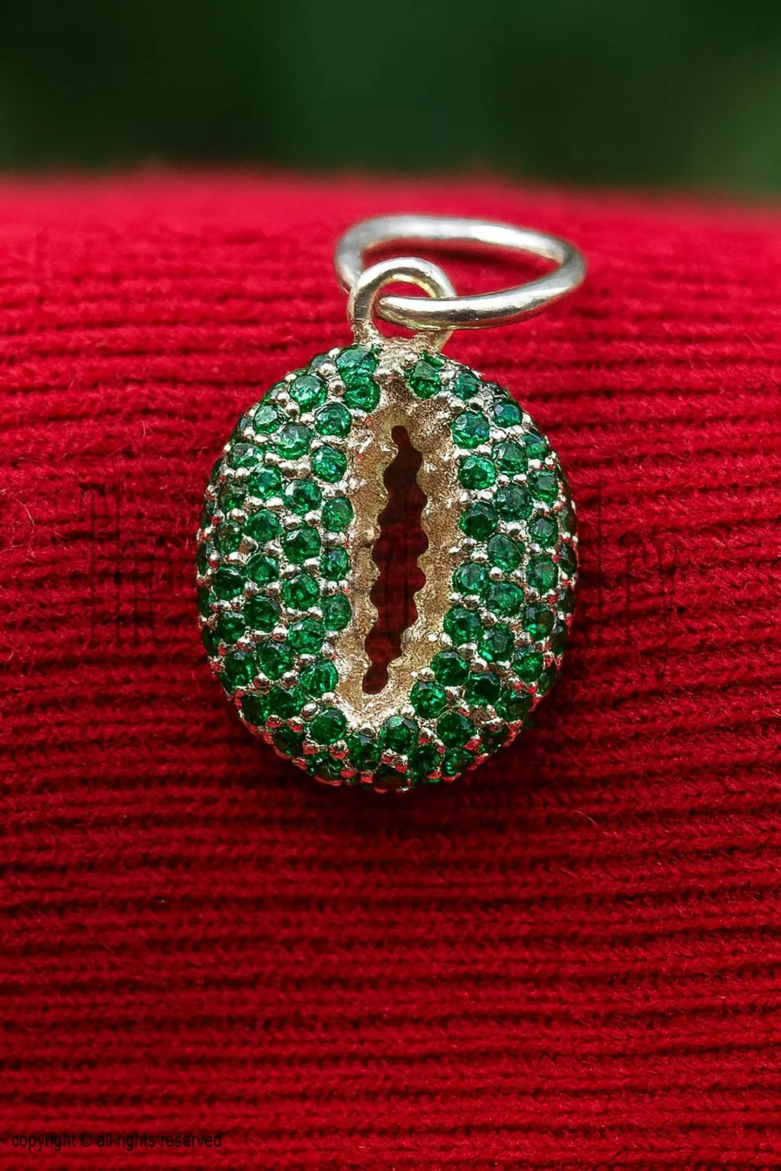Tsavorite 925 Sterling Silver Handmade Cowrie Shell Pendant Jewelry
