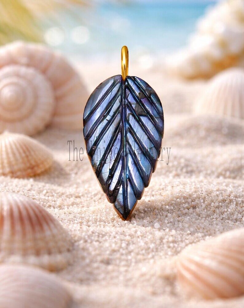 925 Sterling Silver Yellow Gold Plated Labradorite Carving Leaf Charm Pendant
