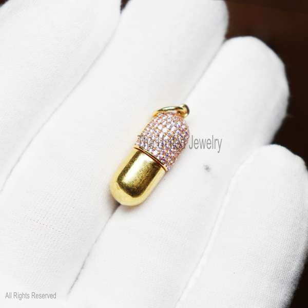 Handmade 925 Sterling Silver With Pink Sapphire Capsule Charm pendant Jewelry