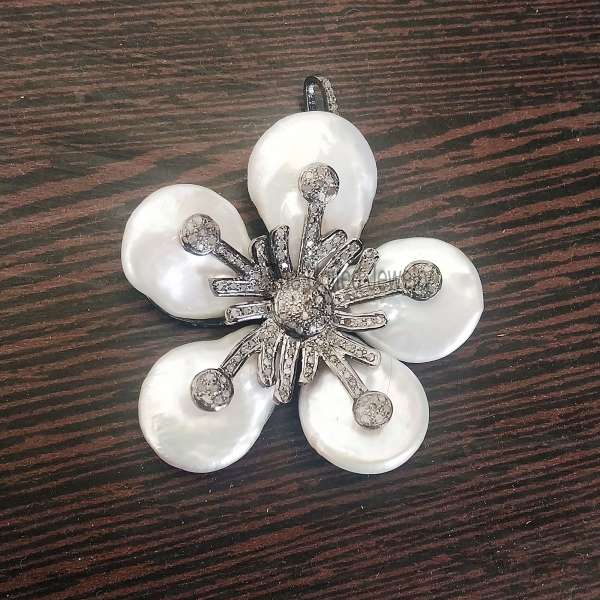 Oxidized Pearl Flower Pendant