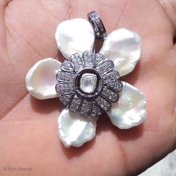 925 Sterling Silver Baroque Pearl Flower Pendant