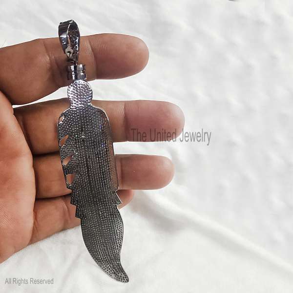 925 Sterling Silver Pavé Diamond Wing Pendant