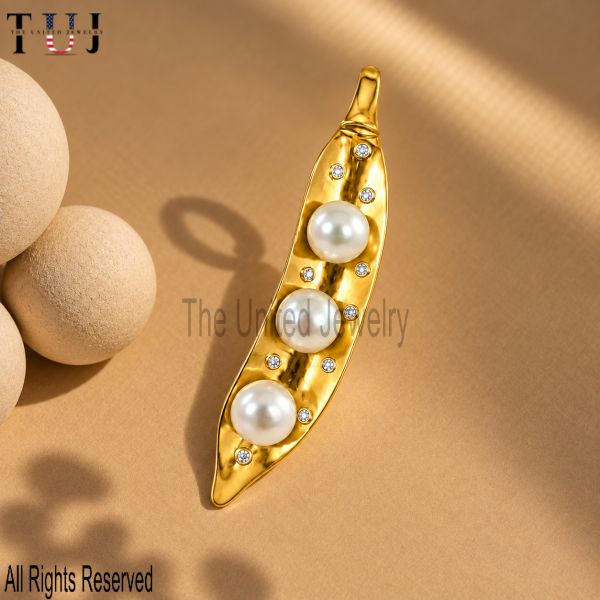925 Sterling Silver Pea Pod Pendant, Pearl Peas in a Pod Charm, Gold Plated Nature Jewelry